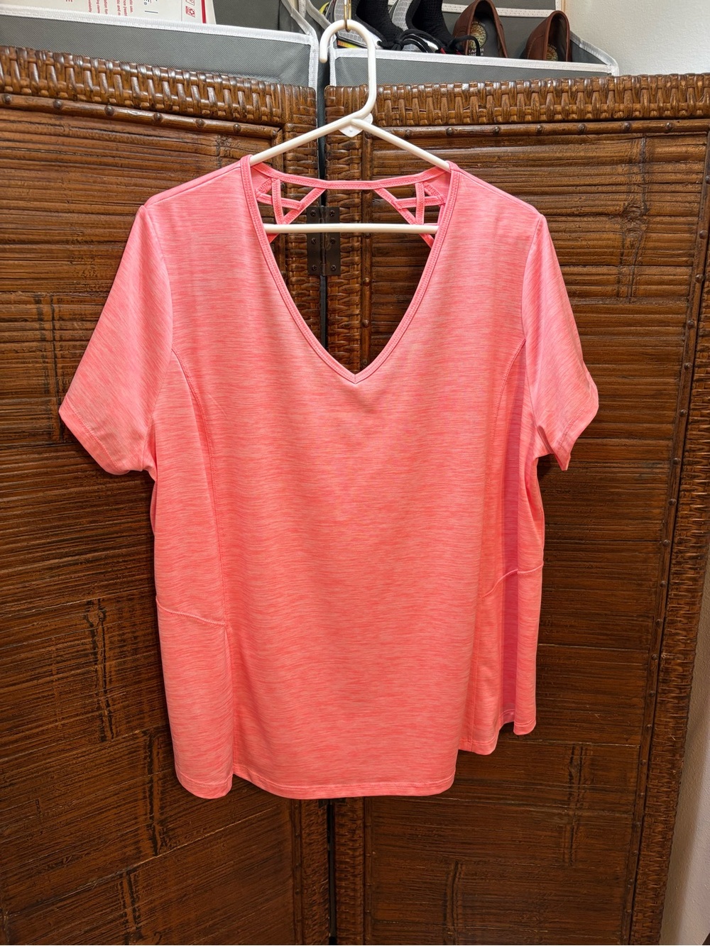 Livi Orange Pink V-Neck
